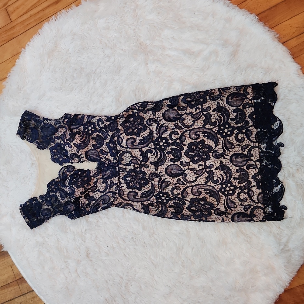 Soieblu navy lace naked dress  size small